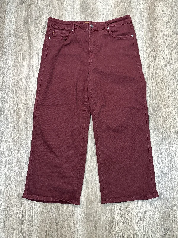 High-slit jeans for a bold and trendy lookJeans Cropped By Judy Blue In Maroon, Size: 10