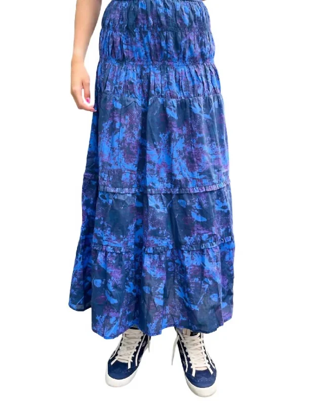 Bohemian women's shortsEmily Shirred Waist Maxi Skirt In Midnight