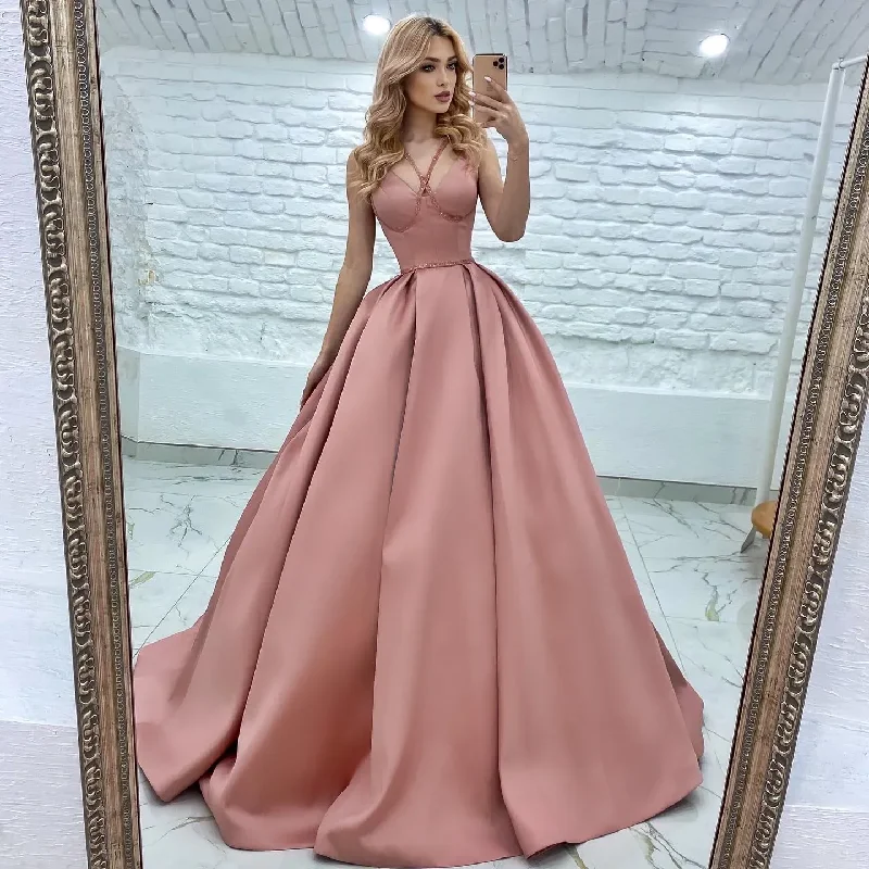 Evening gowns for formal eventsElegant Princess A Line Luxury Evening Dress Sexy strapless, backless and floor length Graduation Formal PROM Party dress