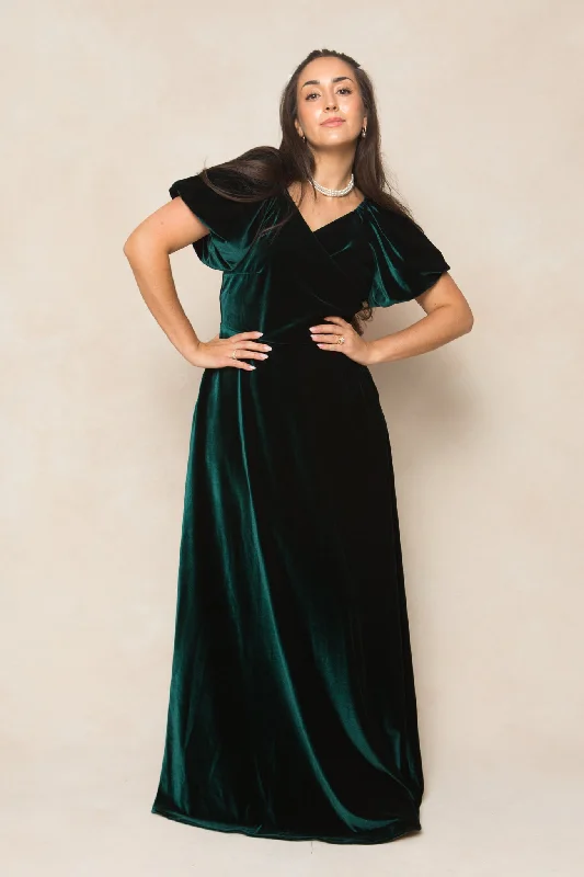 Spring dresses for blossoming stylesTessie Dress in Emerald Velvet