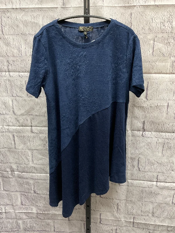 V-neck women's topsTop Short Sleeve By Diane Gilman  Size: S