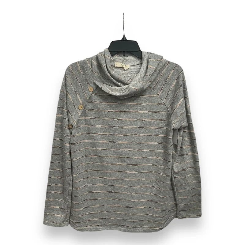 Winter women's topsTop Long Sleeve By Betsy’s Boutique In Grey, Size: S